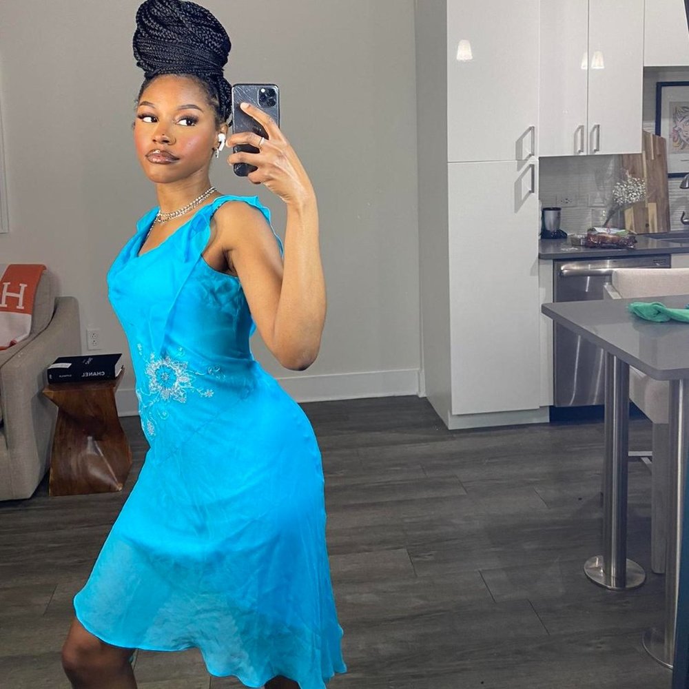 Amazing formal dress - Picture 3 of 5